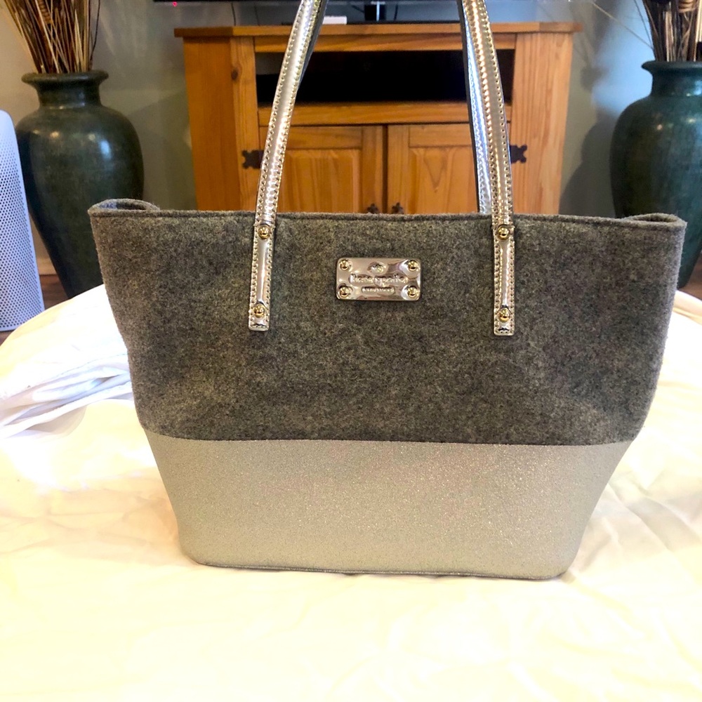 Gorgeous Kate Spade gray felt/wool purse